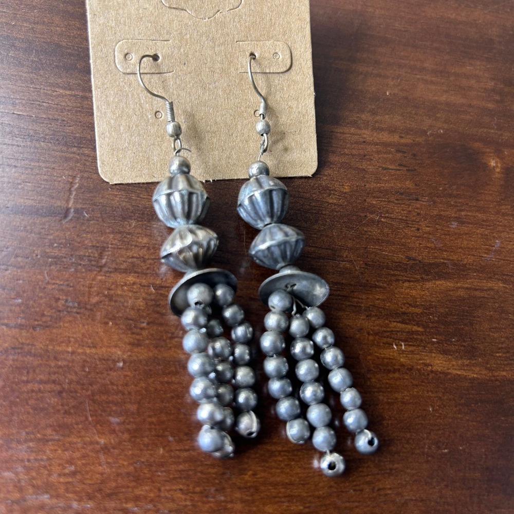 Southwestern Earrings Silver Tone Fluted Melon Bead Pearl Tassel